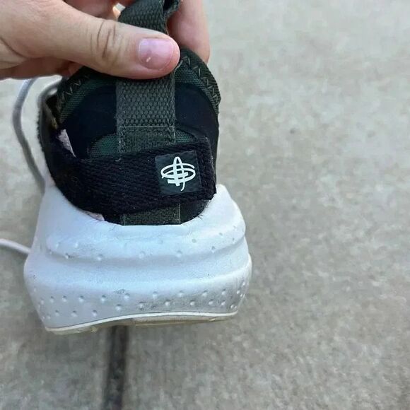 Nike Huarache Type Jumper Fog Olive Green - Picture 10 of 14